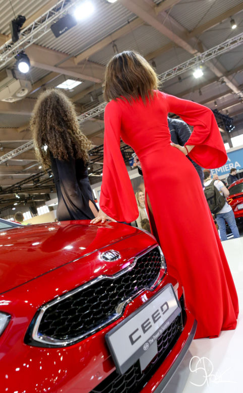 Hostessy na targach Poznań Motor Show 2018