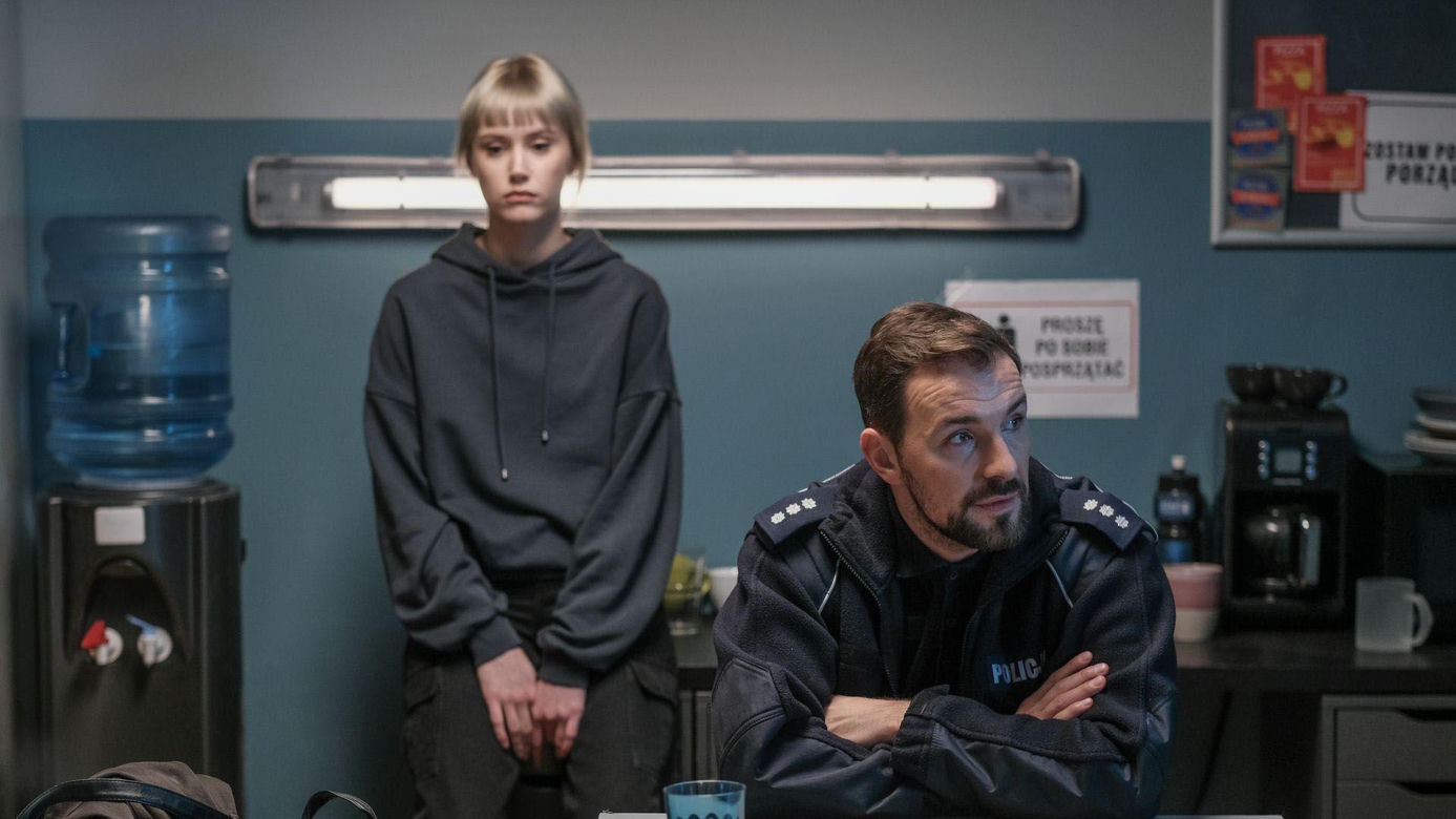Barwy szczęścia odc. 3379. Marcin Kodur (Oskar Stoczyński), Daria Michalak (Natalia Szczypka)