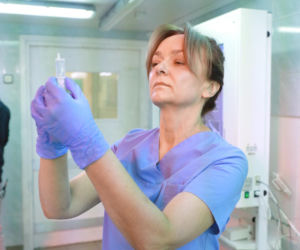 Nadchodzi „Sortownia”! Andrzej Chyra jako lekarz SOR-u w mrocznym serialu, jakiego jeszcze nie było