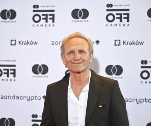 Tak na początku kariery wyglądał Andrzej Chyra. Dziś trudno go rozpoznać na starych zdjęciach