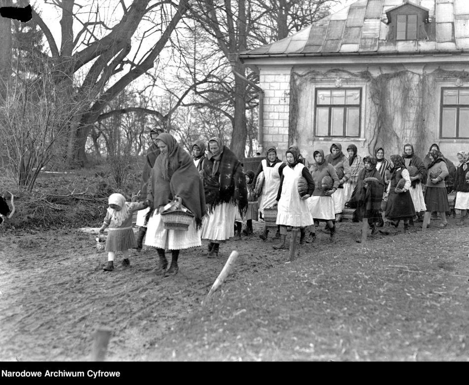 Święta Wielkanocne obfitują w tradycje ludowe. Część z nich zanika, są jednak takie, które kultywuje się do dziś.