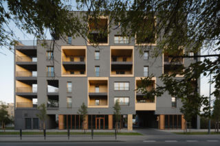 Kolejowa 19 w Warszawie, RISKARCH