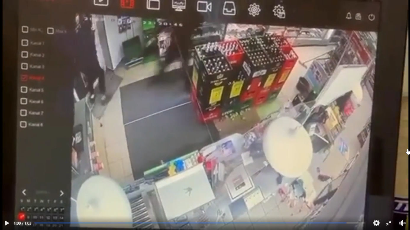 Jest nagranie z krwawego napadu na sklep w Kobyłce. W ruch poszedł nóż [WIDEO]