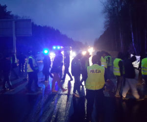 To żenada, żeby polityka  rządziła sportem! Kibice w obronie GKS Bełchatów wyszli na ulicę!