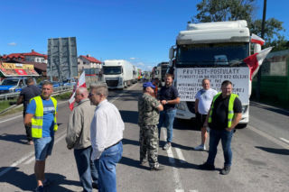 Protest przewoźników na przejściu w Dorohusku. „Jesteśmy zdesperowani” [GALERIA]