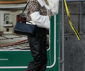 Basia Kurdej-Szatan w aucie robi się na bóstwo