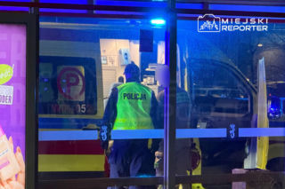 Groźny wypadek w warszawskim metrze. Mężczyzna upadł na torowisko