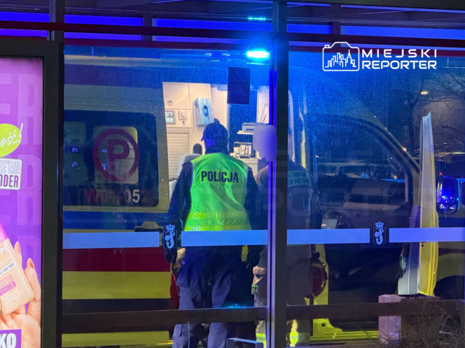 Groźny wypadek w warszawskim metrze. Mężczyzna upadł na torowisko