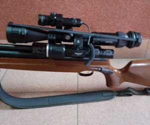 Pod Tarnowem znaleziono nielegalny ARSENAŁ BRONI. 50-letni fan militariów z zarzutami