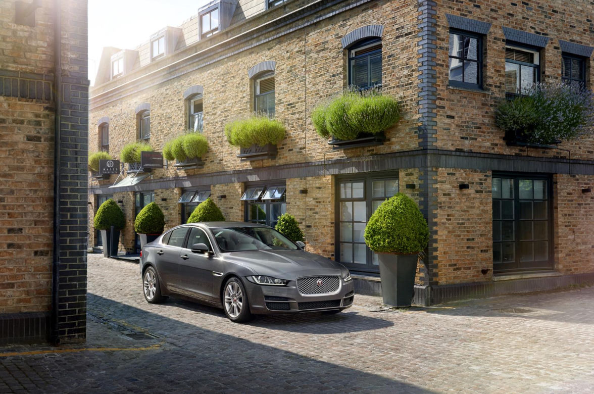 Jaguar XE 2015