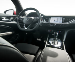 Opel Insignia Sports Tourer OPC Line 2.0 Turbo 260 KM AWD AT