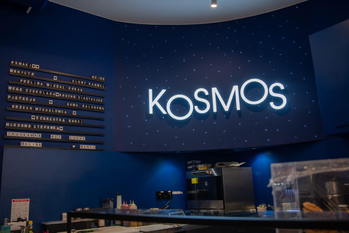 Wnętrza kawiarni Kosmos w Warszawie