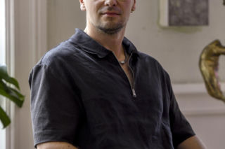 Krzysztof Zalewski na wakacjach w towarzystwie 16 lat młodszej piosenkarki. Nowa para w polskim show-biznesie?