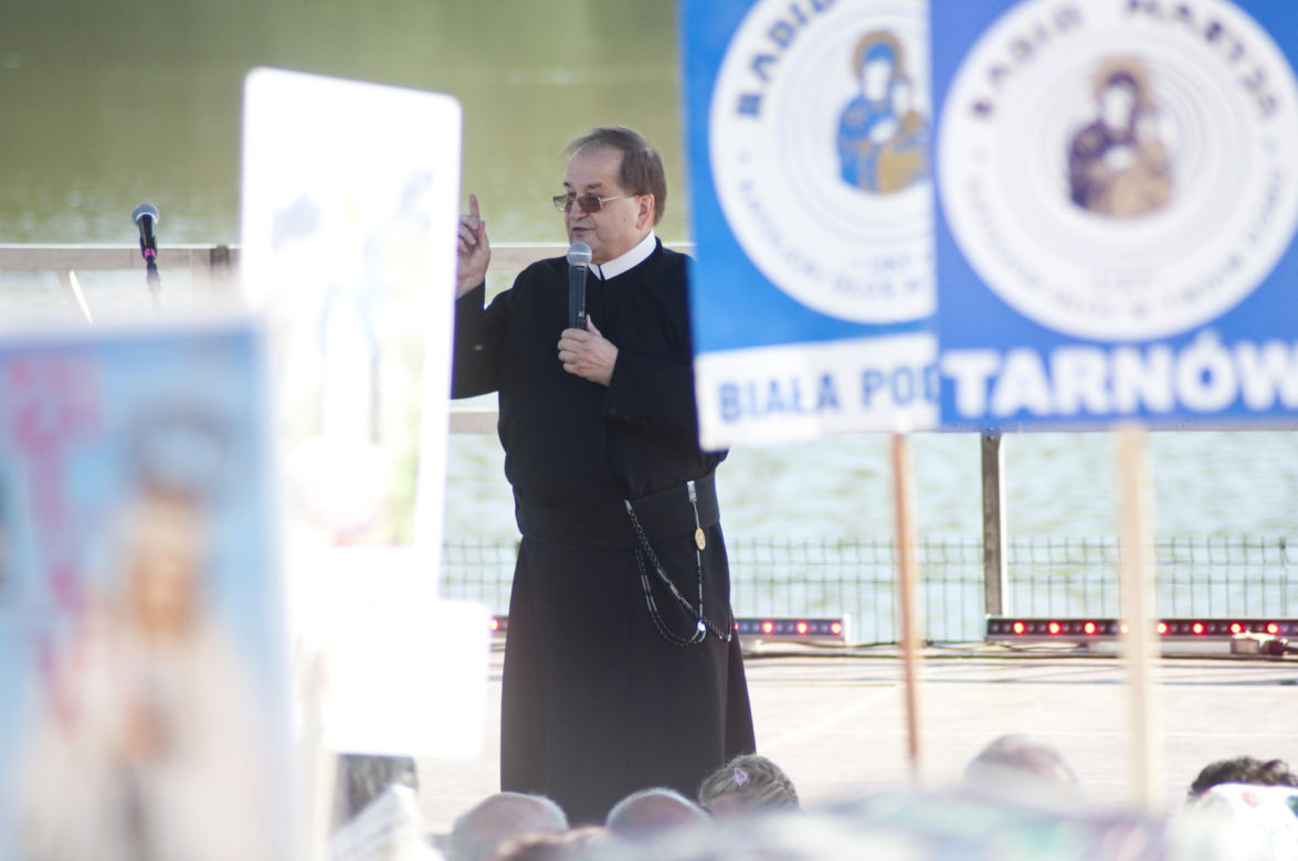 Ojciec Rydzyk ostro grzeje