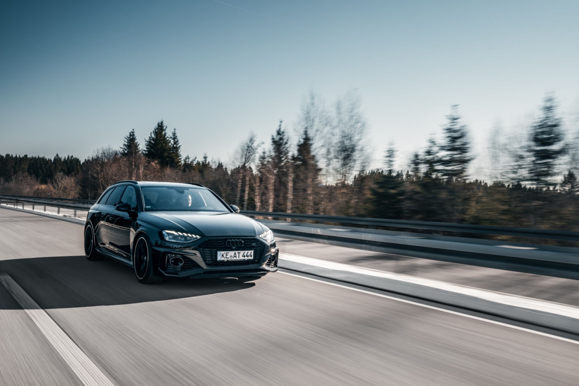 Audi RS4 Avant po tuningu ABT