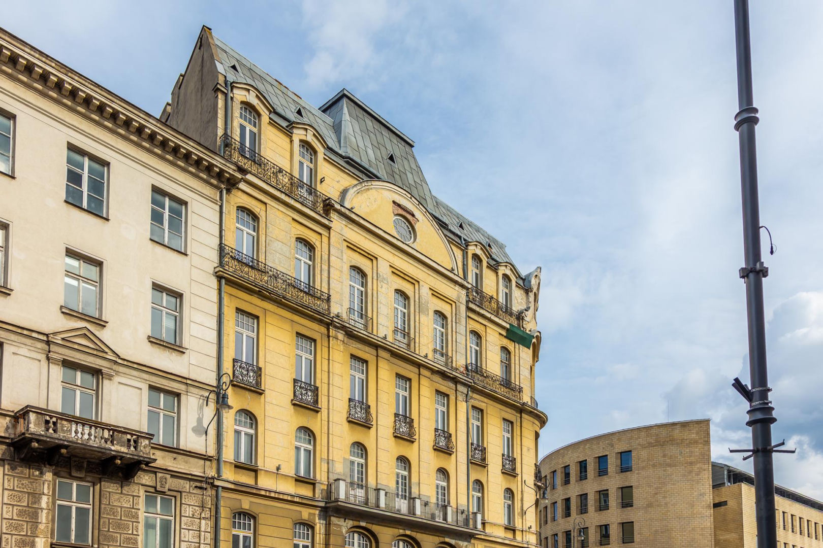 Remont kamienicy Natansona przy ul. Nowy Świat 2 w Warszawie