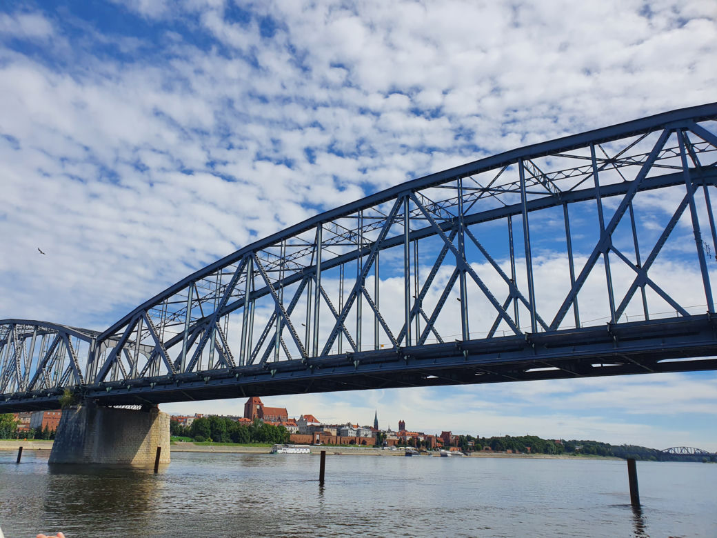 Remont mostu im. Józefa Piłsudskiego. Tak wyglądają prace z różnych perspektyw