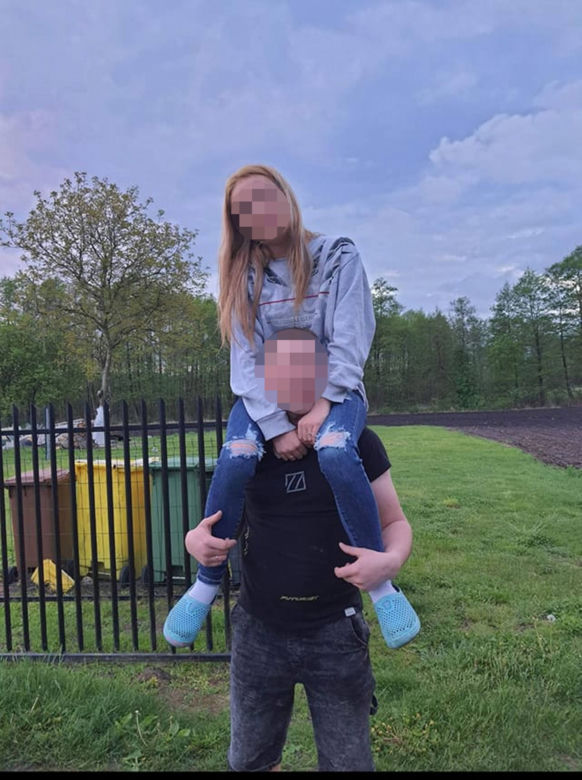 Grób Damiana utonął w kwiatach. Jego ukochana tonie we łzach