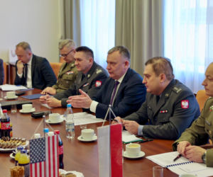 Samoloty, śmigłowce, rozpoznanie. Kluczowe rozmowy wiceministra Bejdy