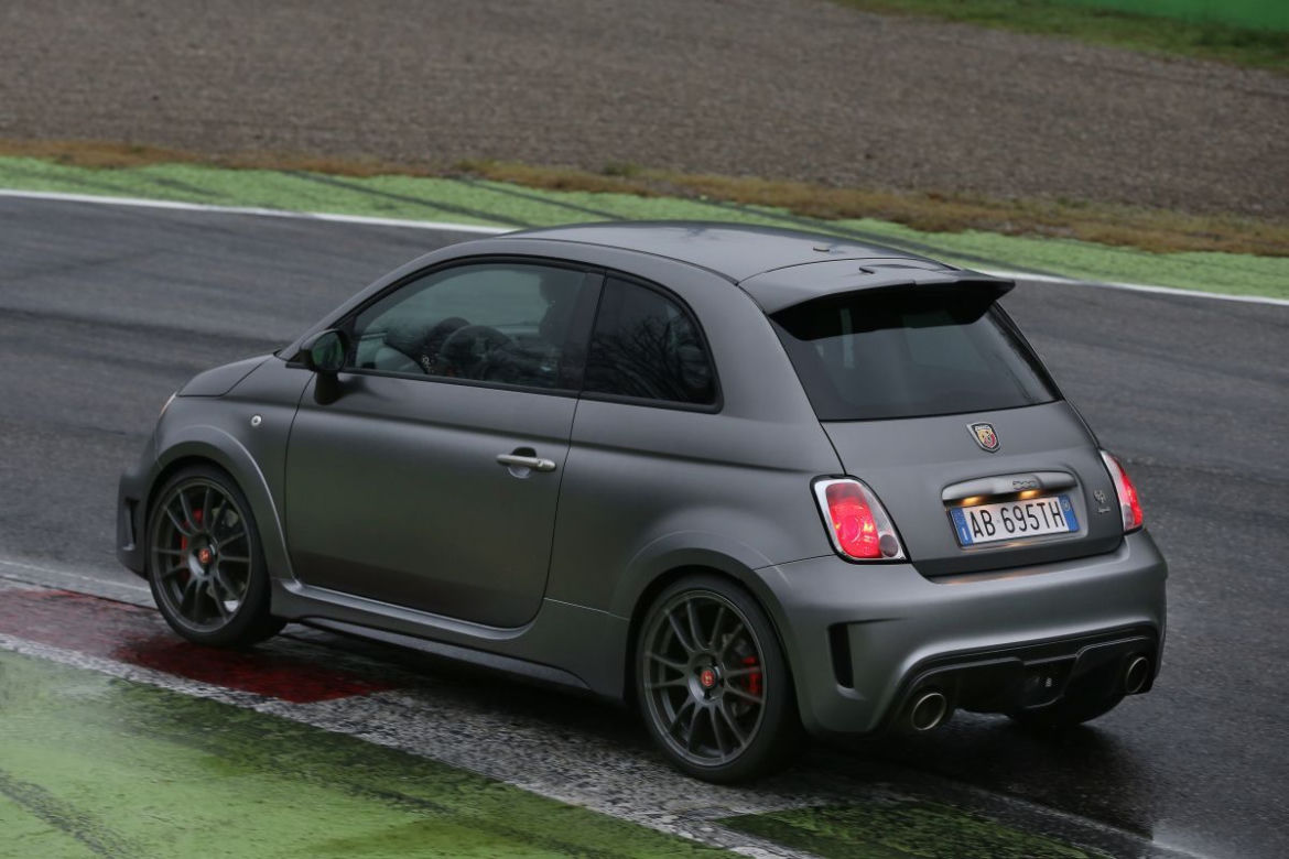 Abarth 695 biposto