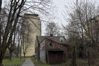 Dom na Osiedlu Kolorowym 37 w Krakowie