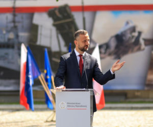 Władysław Kosiniak-Kamysz wręcza akty mianowania w Wojsku Polskim