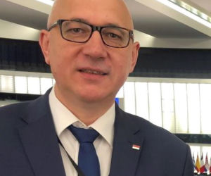 Poradnik dla świerzaków. Nowi w Europarlamencie