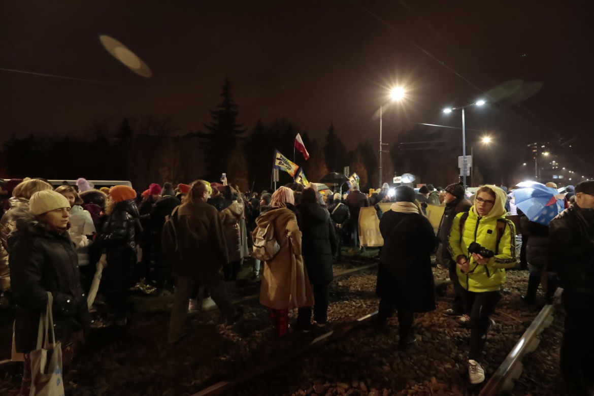 Strajk kobiet pod domem Kaczyńskiego