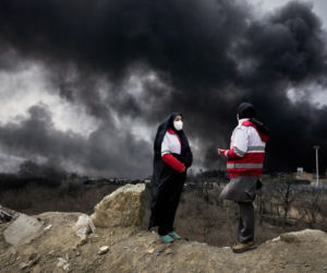 Czarny deszcz spadł w Iranie! Słońce zniknęło