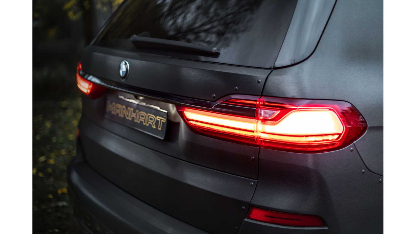 BMW X7 po tuningu Manhart