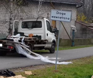 Podkarpacie: Nie zmieścił się pod wiaduktem