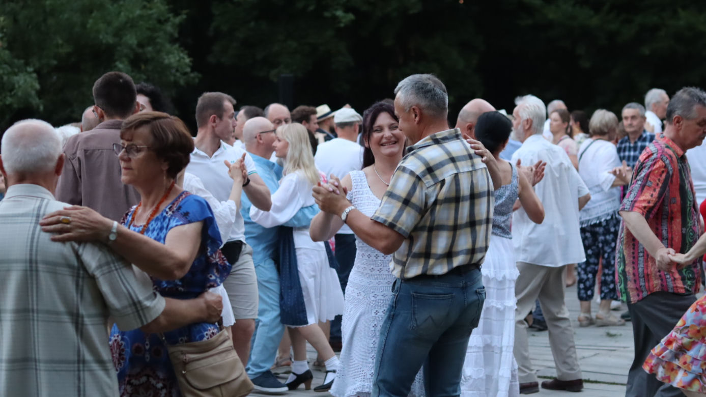 Wszyscy ruszyli do zabawy! Tak wyglądała potańcówka w lubelskim skansenie!