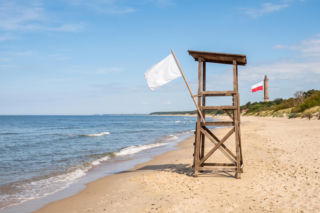 Sinice Świnoujście. Czy w Świnoujściu można się kąpać 15.08? Flaga, warunki pogodowe
