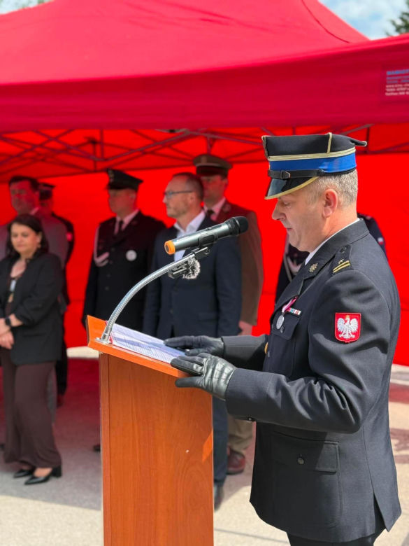 Uroczyste Obchody Dnia Strażaka w Starachowicach. Odznaczenia, awanse i wyróżnienia dla strażaków