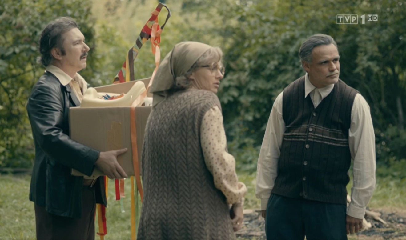 Stulecie Winnych 4, odc. 41: Andzia (Barbara Wypych), Stanisław (Jan Wieczorkowski), Jerzyk (Andrzej Andrzejewski)