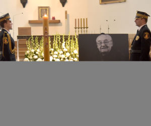 MSZA ŻAŁOBNA ZA ANDRZEJA WAJDĘ W WARSZAWIE