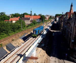 Kraków: Pierwsza lokomotywa przejechała po nowych estakadach kolejowych na Grzegórzkach