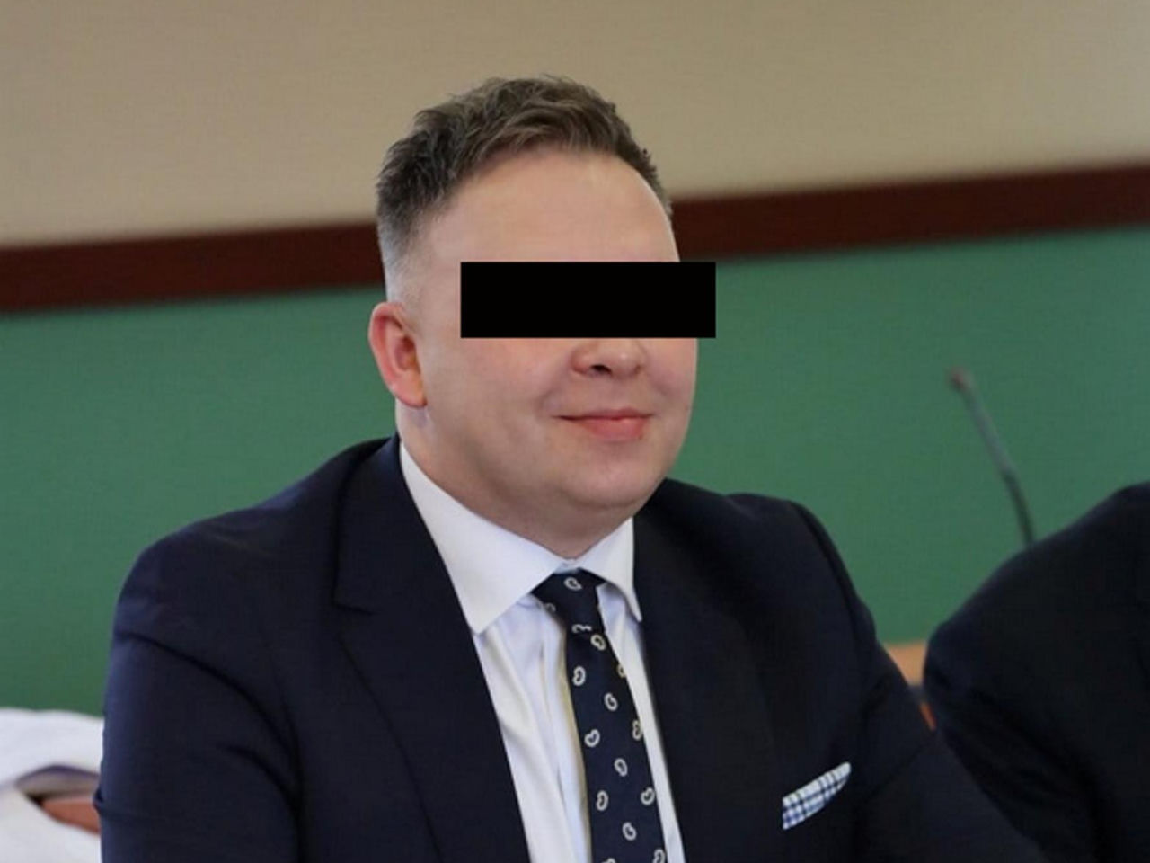 Za dnia szanowany radny, w nocy tyran? Szokujące kulisy sprawy polityka KO