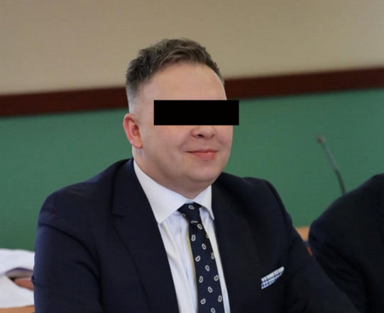 Za dnia szanowany radny, w nocy tyran? Szokujące kulisy sprawy polityka KO