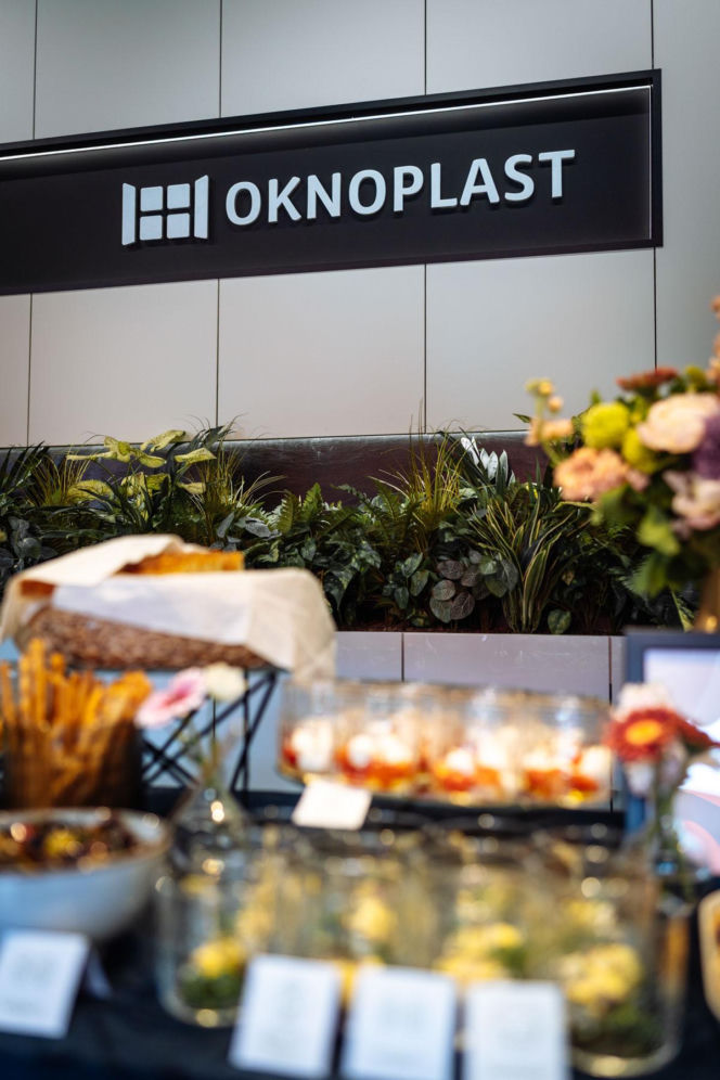 Pol-Mach i OKNOPLAST