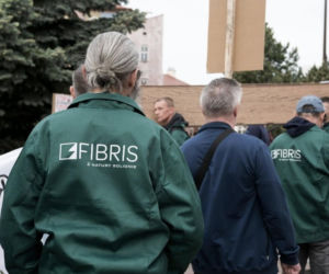 Protest pracowników i przedstawicieli FIBRIS S A w restrukturyzacji przeciwko działaniom ZUS wobec spółki