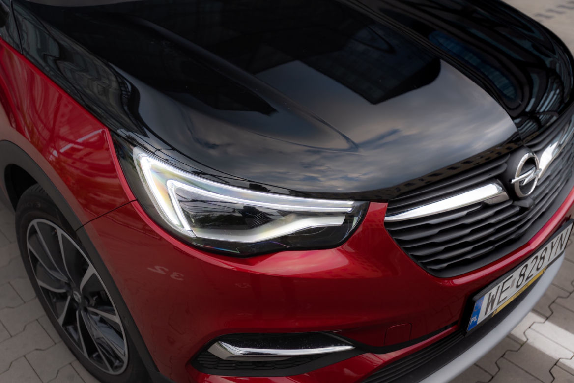 Opel Grandland X Hybrid4