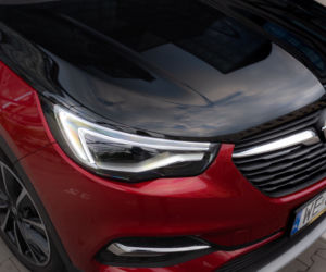 Opel Grandland X Hybrid4
