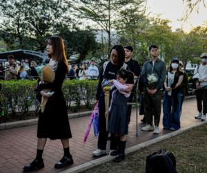 Hongkong pogrążony w żałobie po tragicznym pożarze wieżowców. Liczba ofiar wzrosła do 146