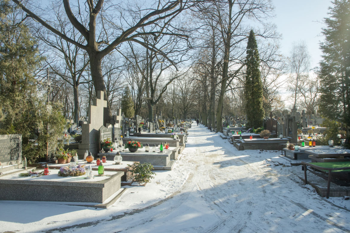 Śmierć coraz droższa! Ceny pochówków niewyobrażalnie wzrosły 
