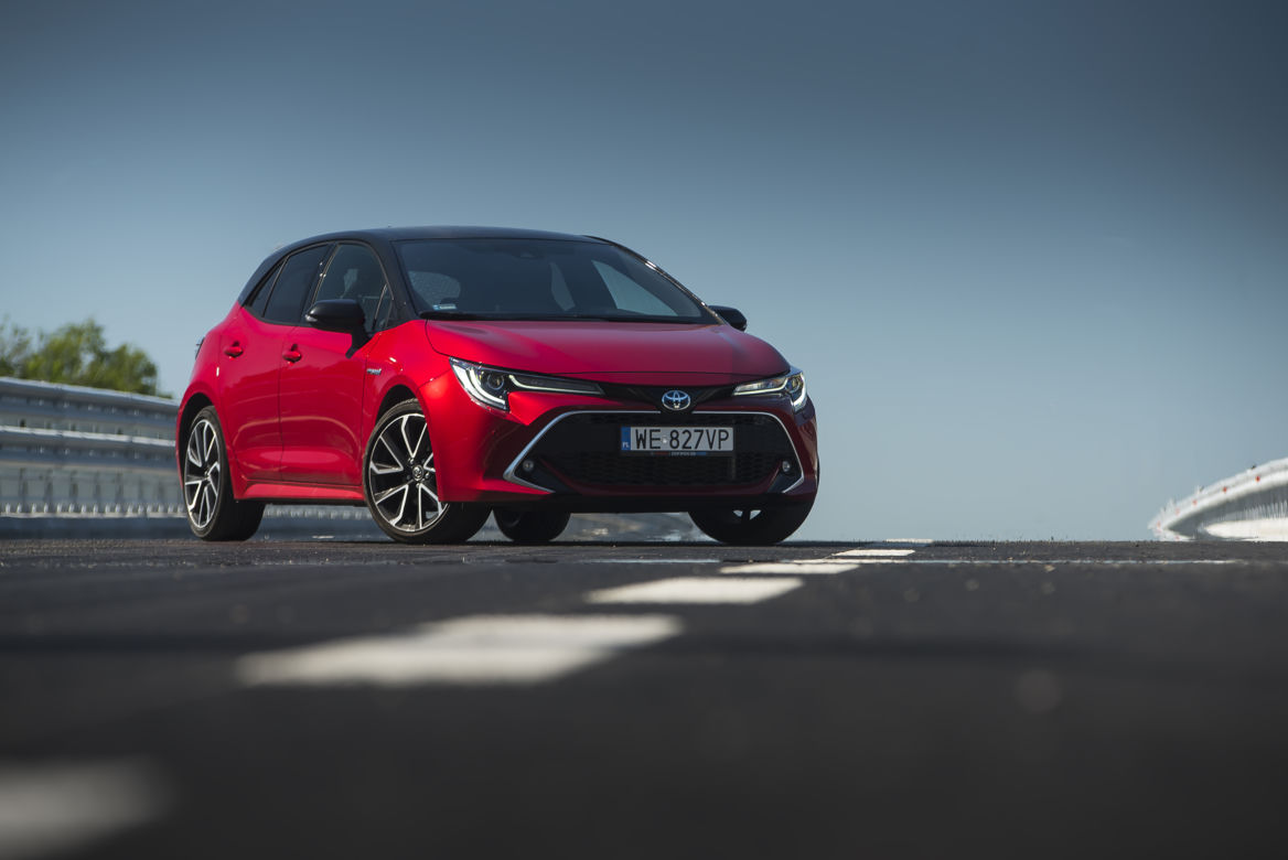 Toyota Corolla Hatchback 2.0 Hybrid 180 KM e-CVT Selection