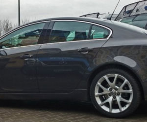 Nieoznakowany Opel Insignia OPC