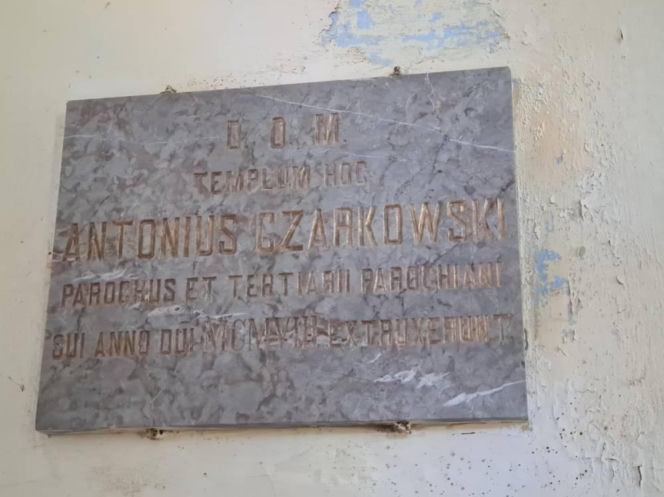 Kościółek w Gowarczowie