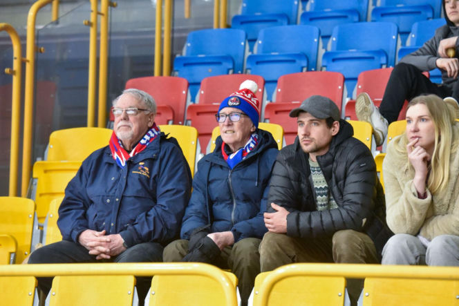 KH Energa Toruń - Unia Oświęcim 4:1, zdjęcia kibiców i zawodników z meczu nr 6