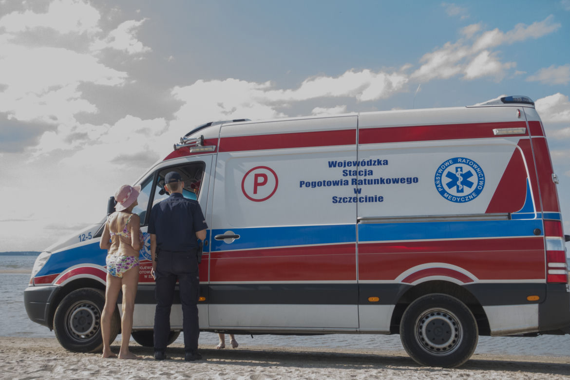 Niemiecki rottweiler POGRYZŁ chłopca na plaży w Świnoujściu [ZDJĘCIA]